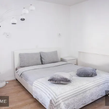 Apartment Tiigi Str Flats Beside Old Town, Parking *